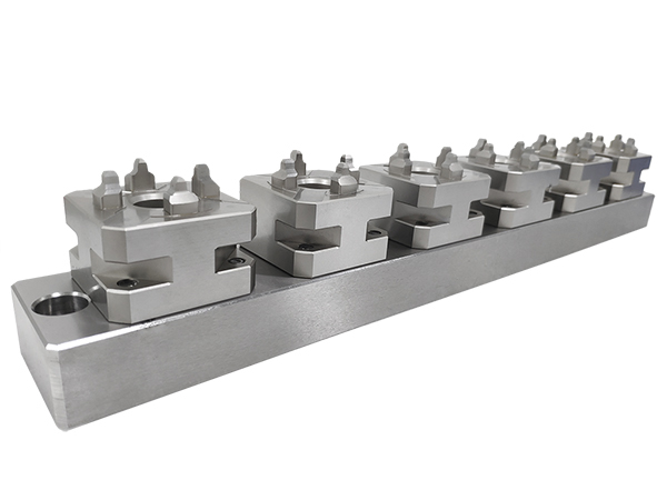 6 in 1 Manual Chuck D50 (Screw Locking)